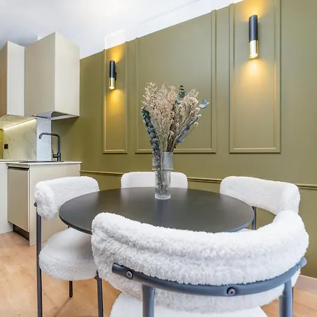 Ando Apartment
