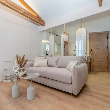 Ando Apartment